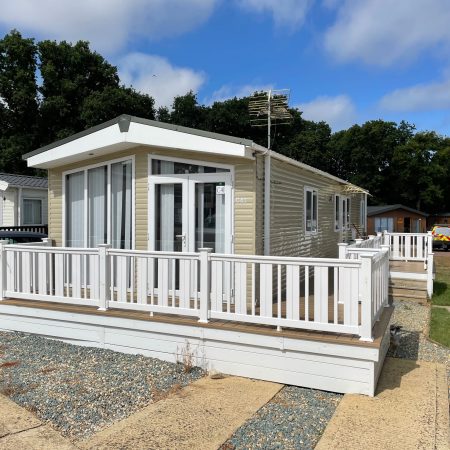 1 2 450x450, Fairway Holiday Park Isle Of Wight