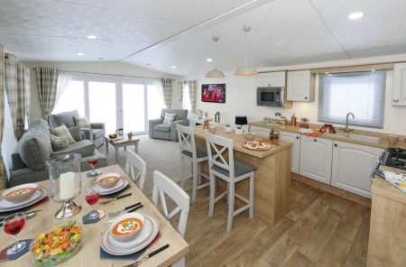 Residential Spec Countryside Lodge - Image 6
