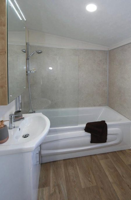 Residential Spec Countryside Lodge - Image 14